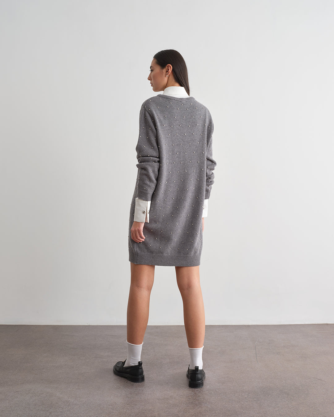 Sweater com decote redondo e strass (cópia)